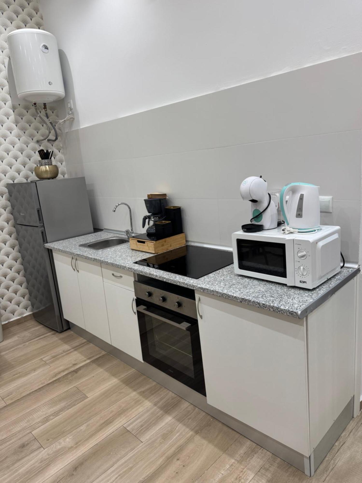 Luxury Apartments Near The Beach And Downtown Centrum 8 Alicante Bagian luar foto