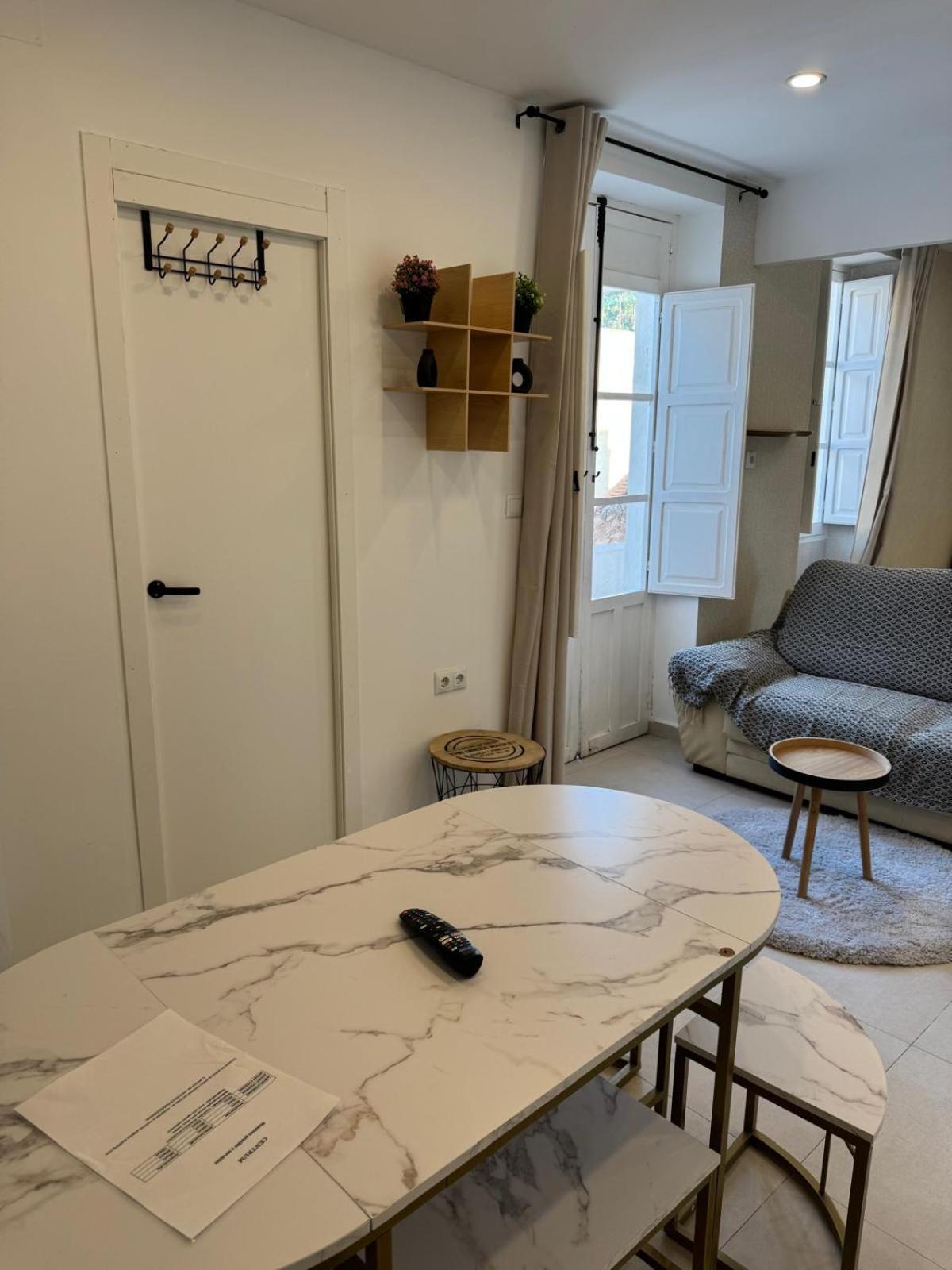 Luxury Apartments Near The Beach And Downtown Centrum 8 Alicante Bagian luar foto