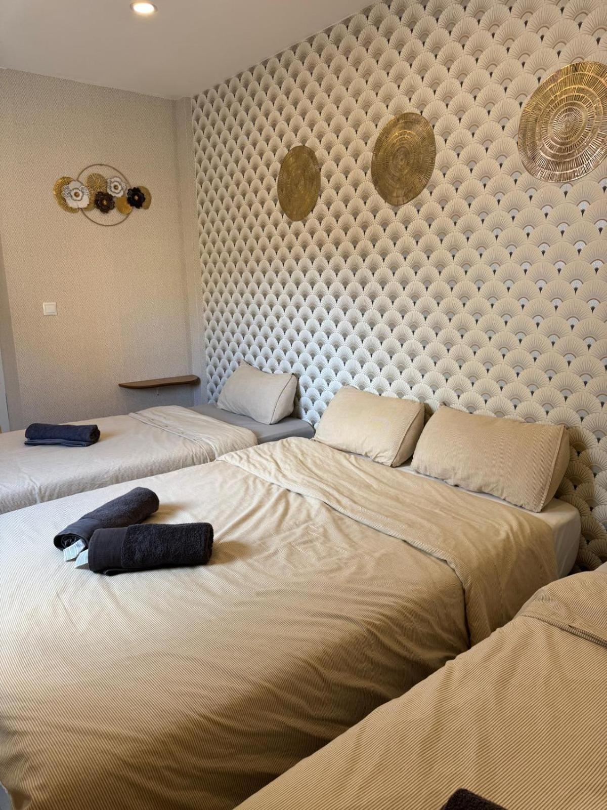 Luxury Apartments Near The Beach And Downtown Centrum 8 Alicante Bagian luar foto
