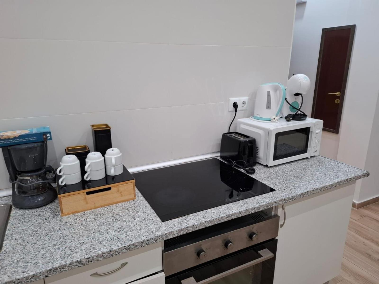 Luxury Apartments Near The Beach And Downtown Centrum 8 Alicante Bagian luar foto