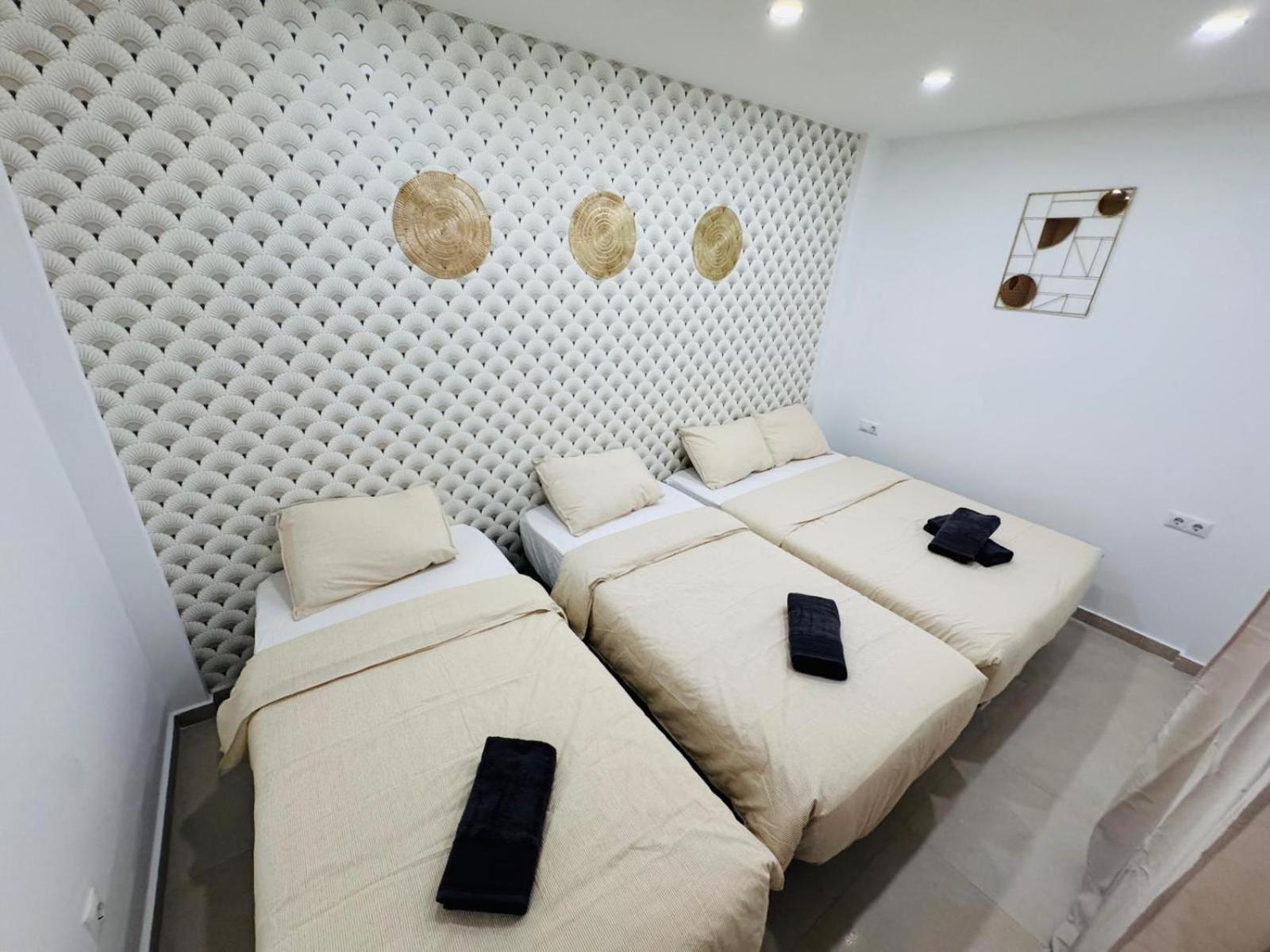 Luxury Apartments Near The Beach And Downtown Centrum 8 Alicante Bagian luar foto