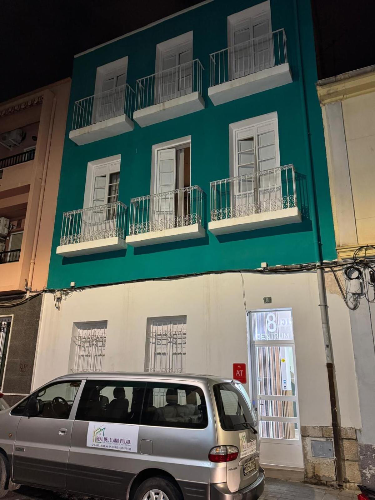 Luxury Apartments Near The Beach And Downtown Centrum 8 Alicante Bagian luar foto